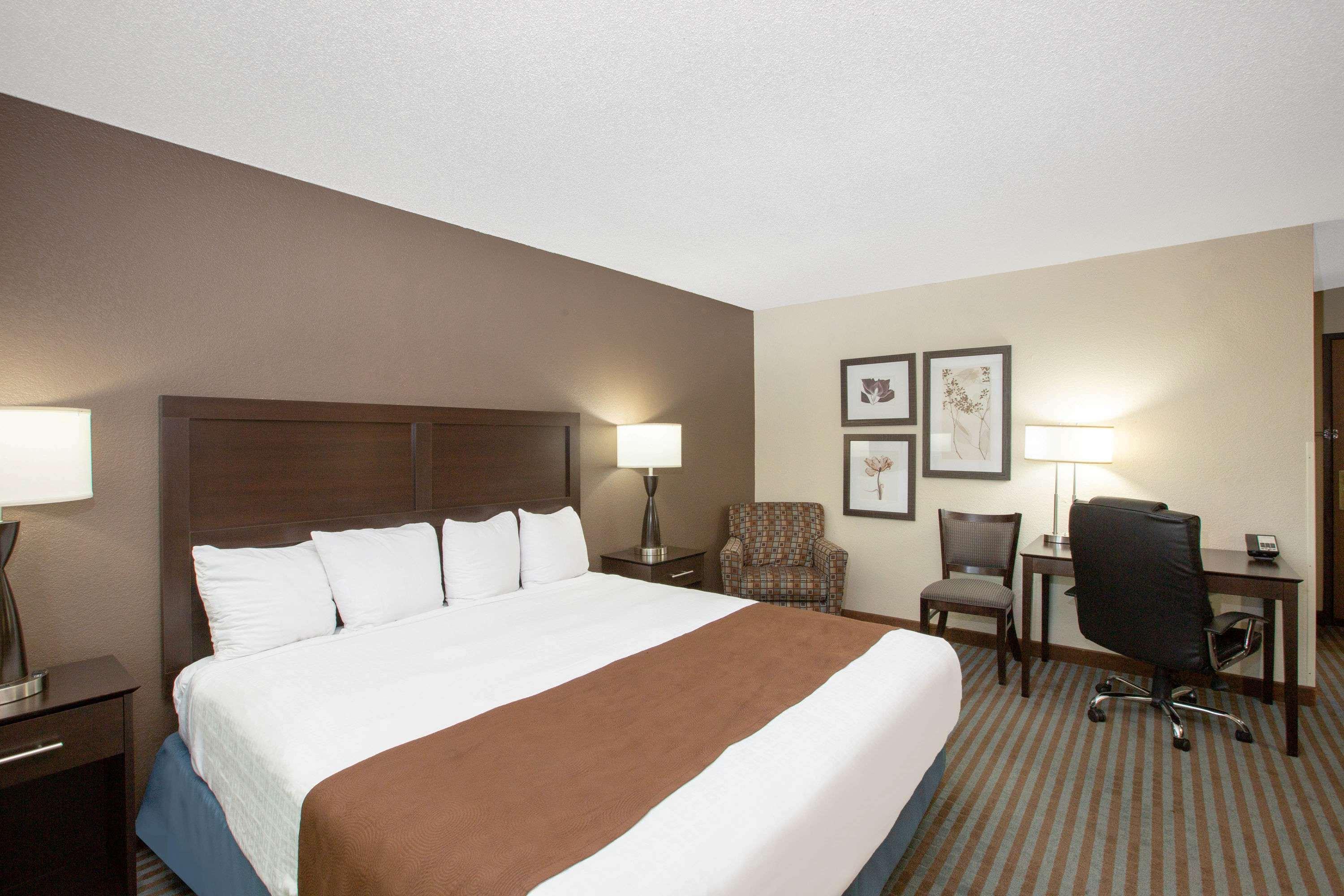 Americinn By Wyndham Lincoln North Eksteriør billede