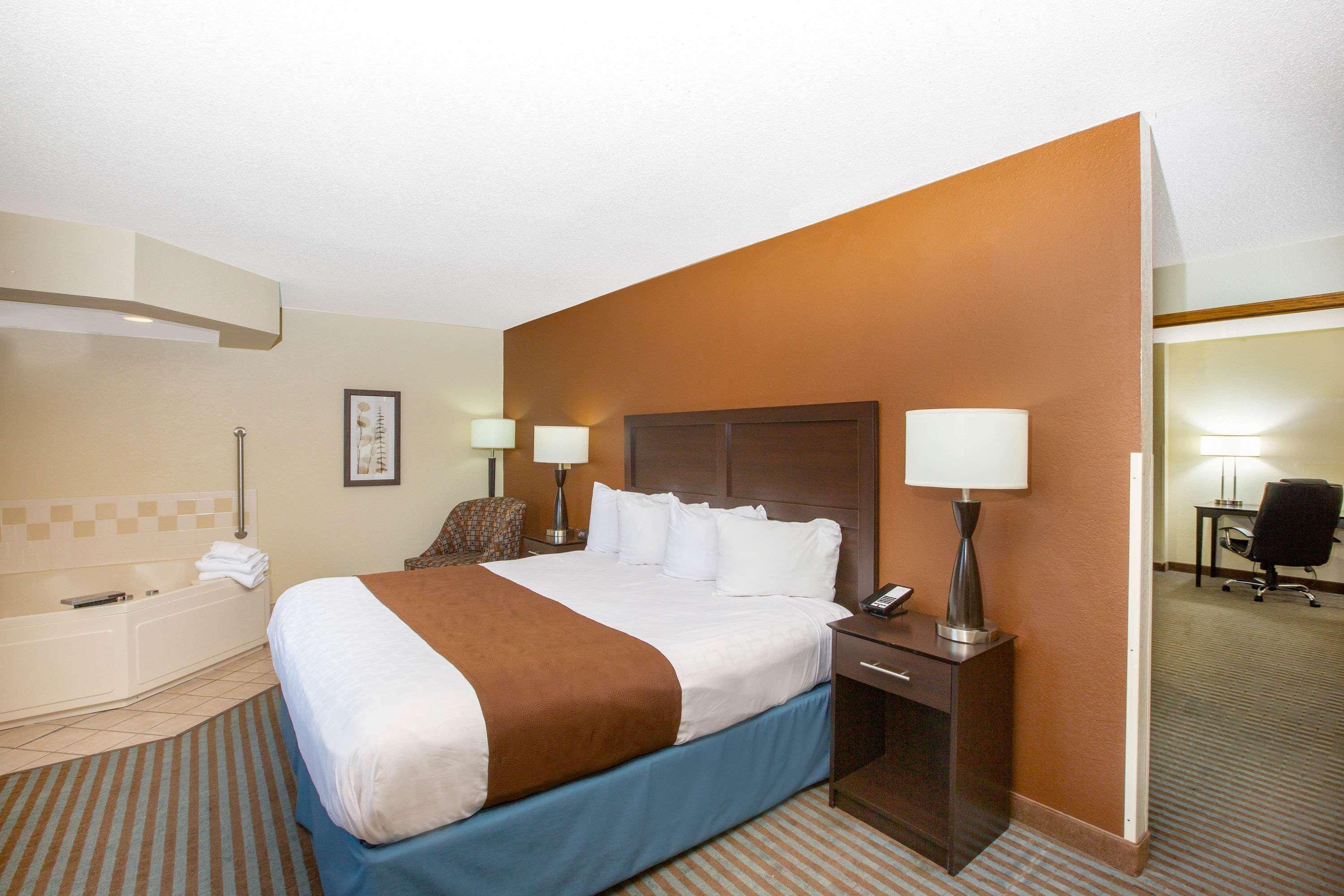 Americinn By Wyndham Lincoln North Eksteriør billede